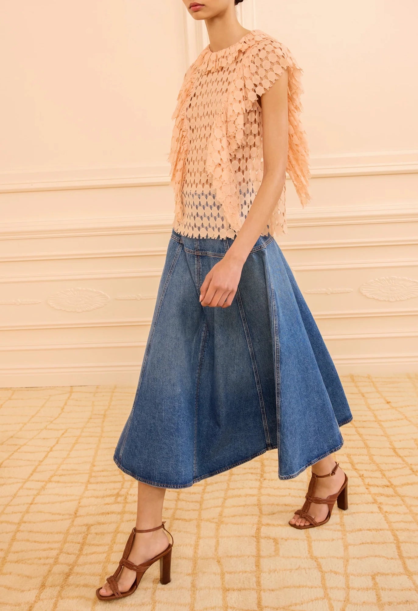 Daevy Lace Short Sleeve Top