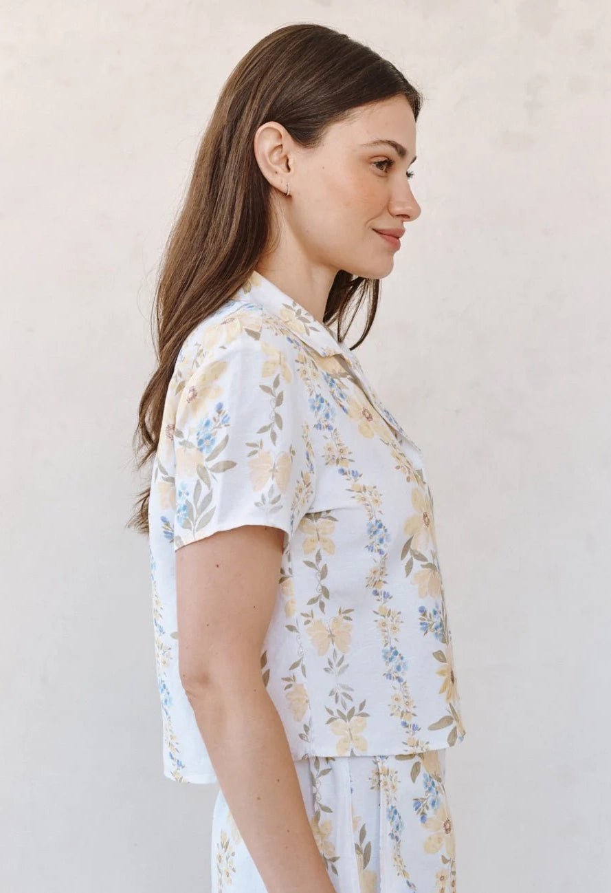 Short Sleeve Knotch Collar Shirt