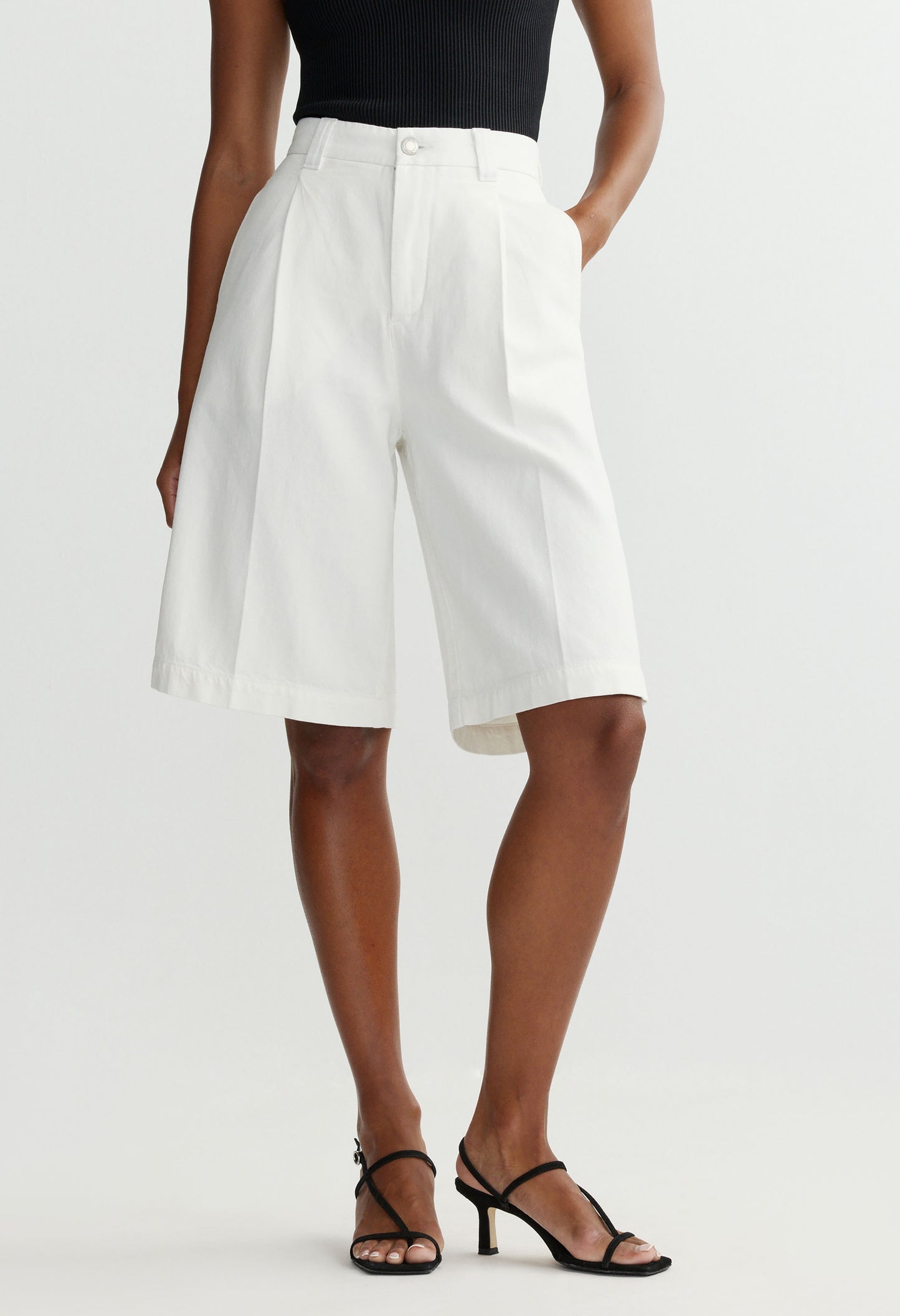 Hepburn Short