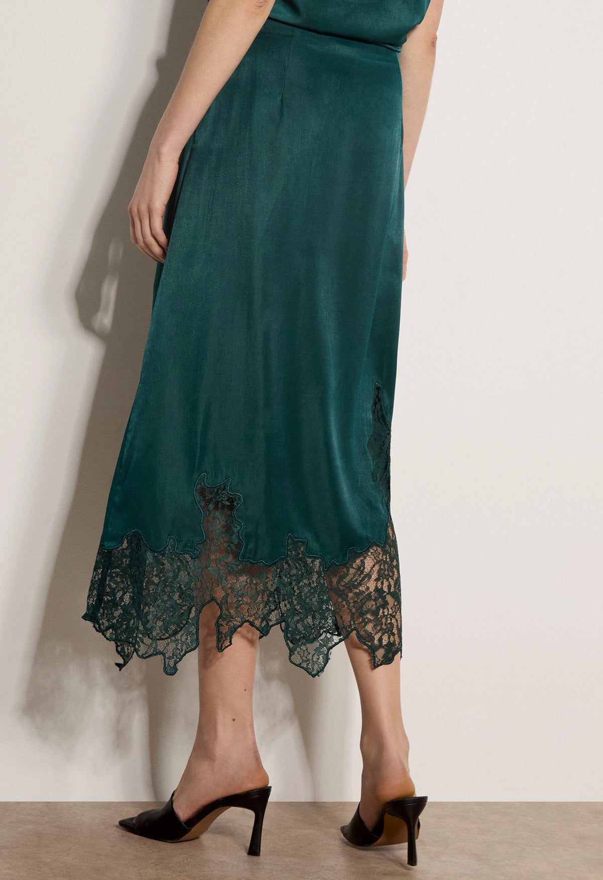 Lace Insert Split Skirt