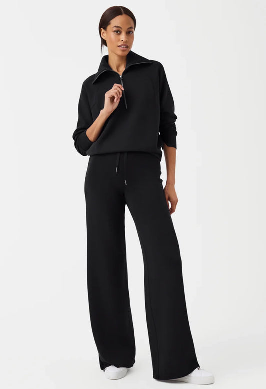 AirEssentials Wide Leg Pant