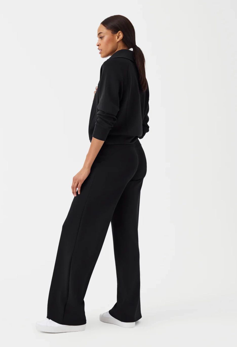 AirEssentials Wide Leg Pant