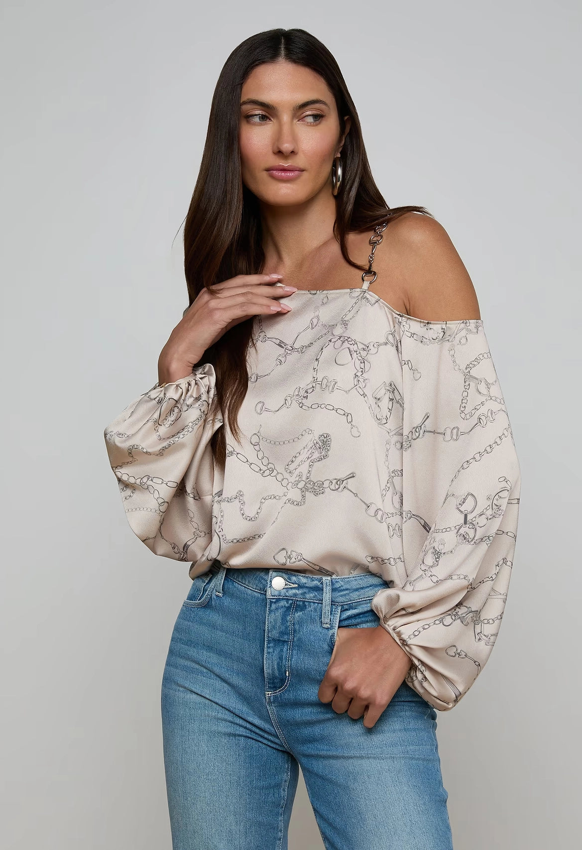 Asami Chain One-Shoulder Blouse