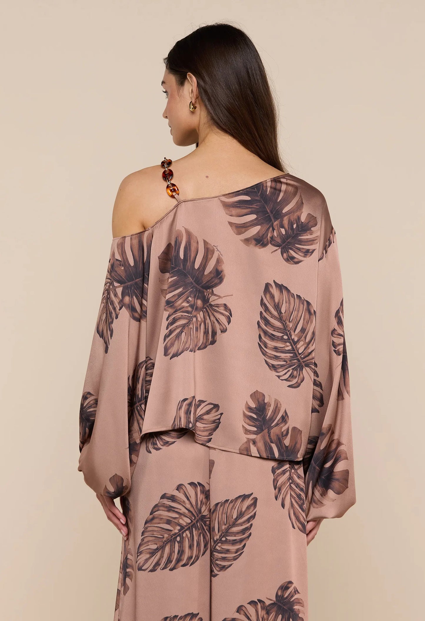 Asami Chain One Shoulder Blouse