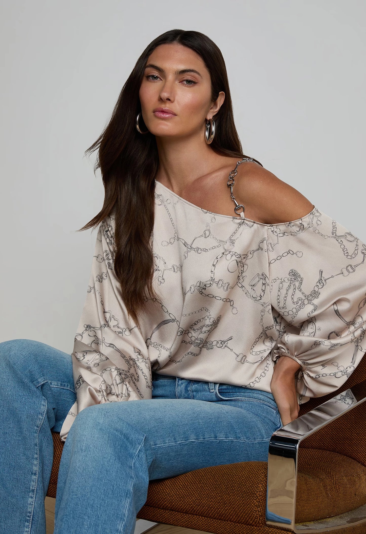 Asami Chain One-Shoulder Blouse