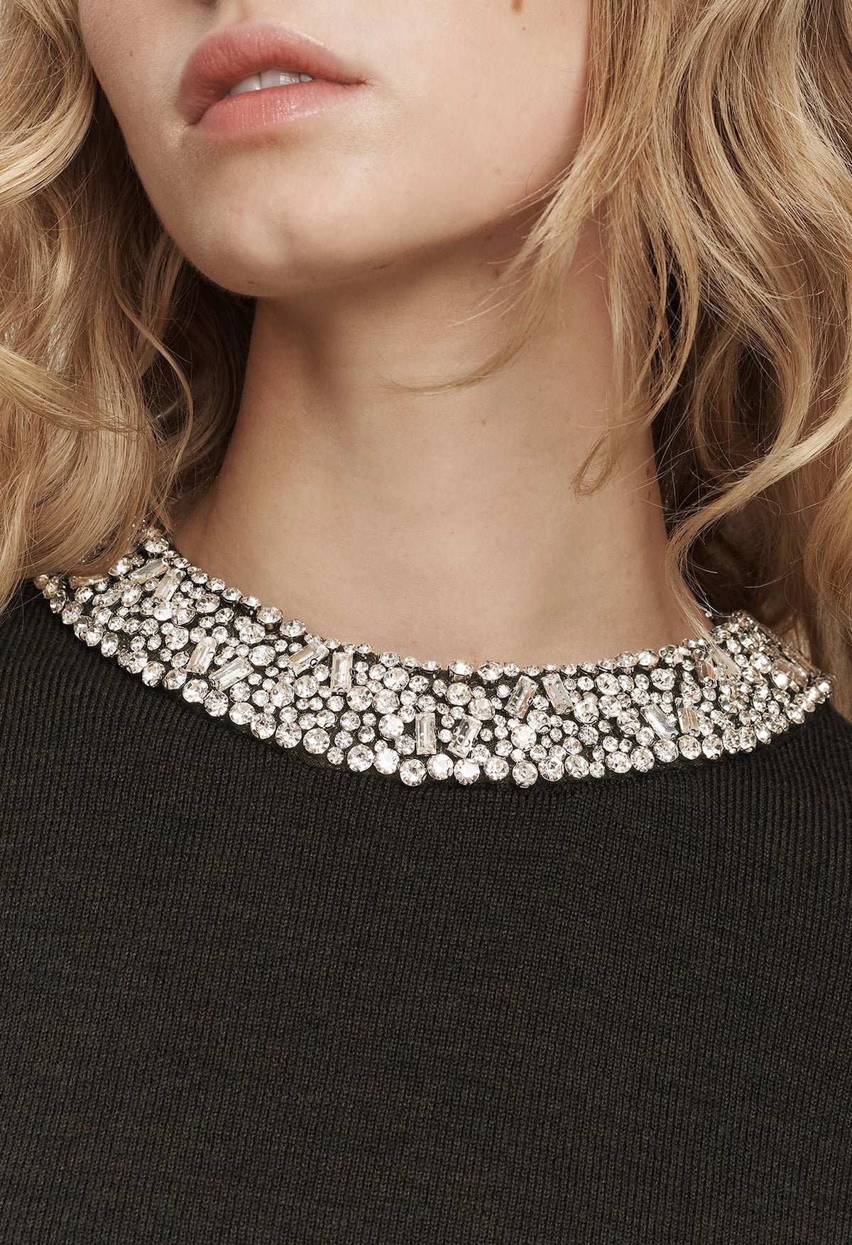 Daro Embellished Pullover
