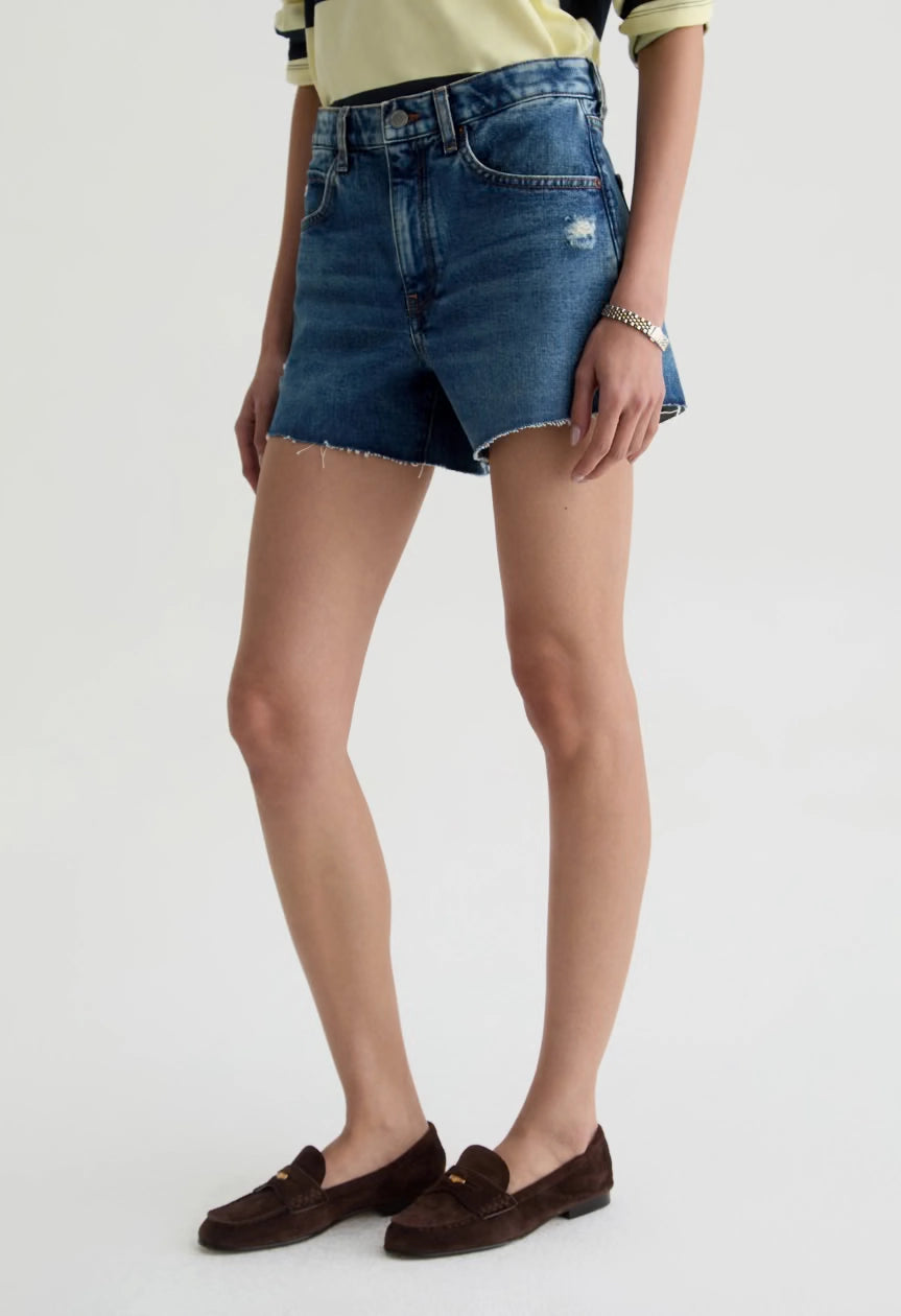 Halle Short