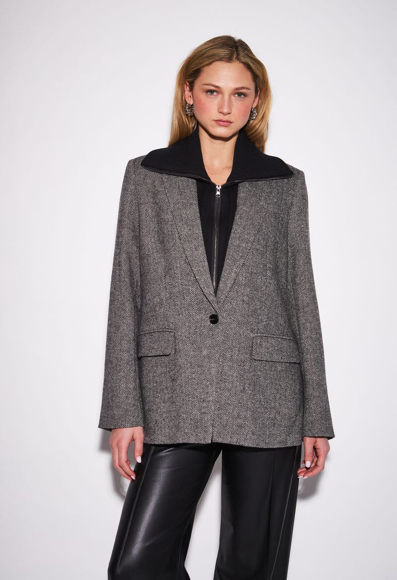 Hayes Blazer
