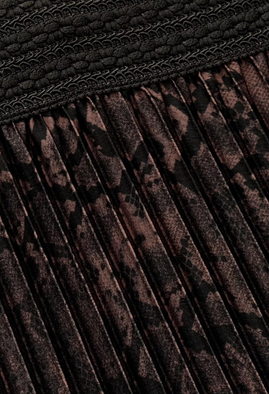 Howie Mid-Length Skirt