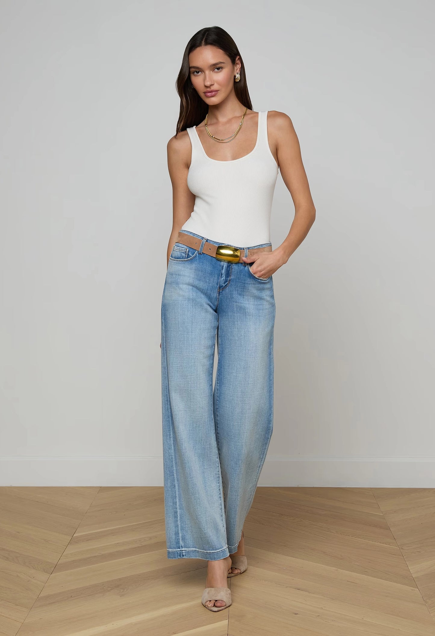 Joanne Low-Rise Wide-Leg Jean