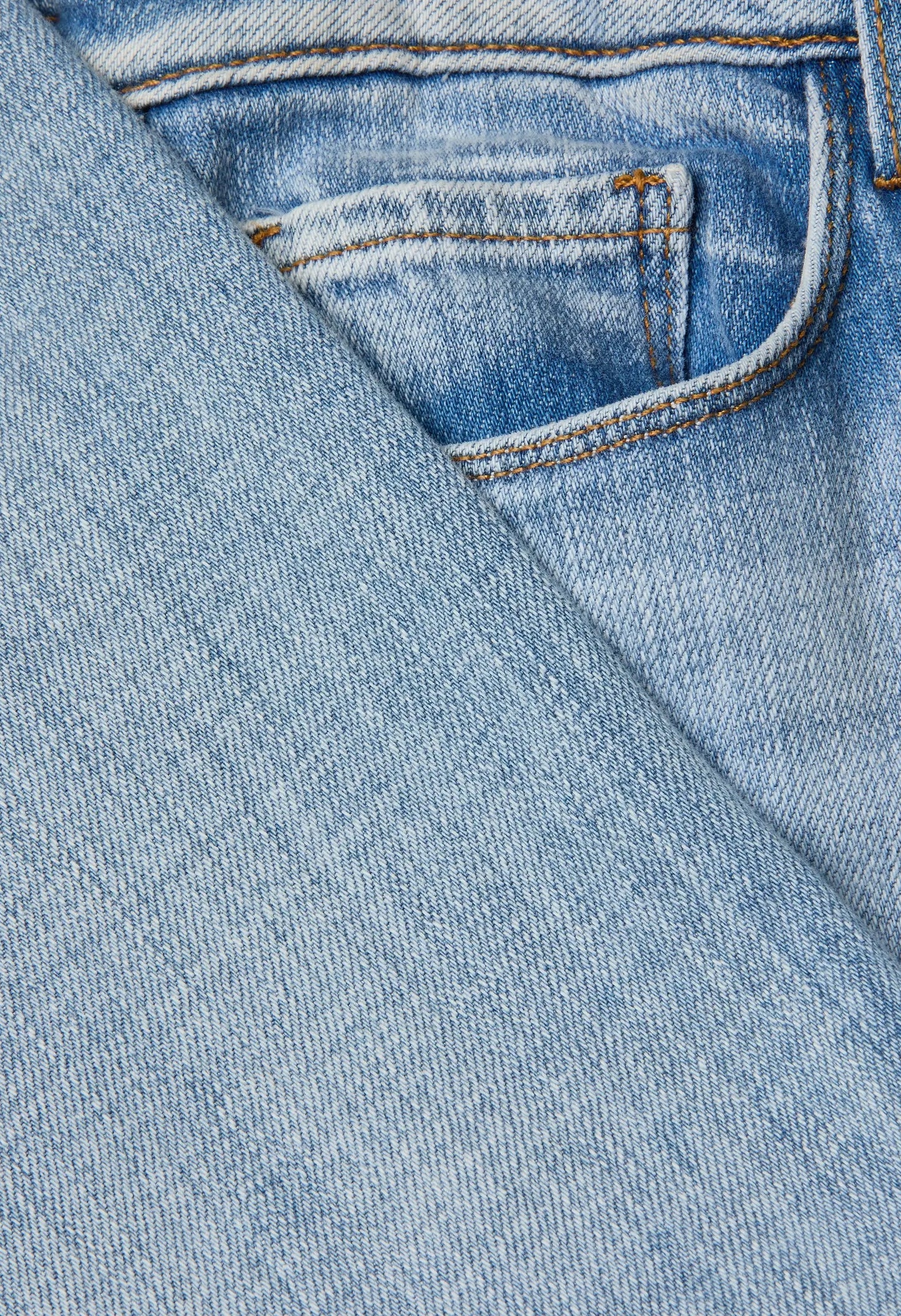 Joanne Low-Rise Wide-Leg Jean