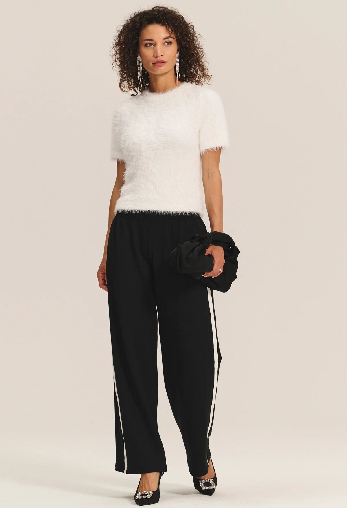 Kit Feather Yarn Sweater