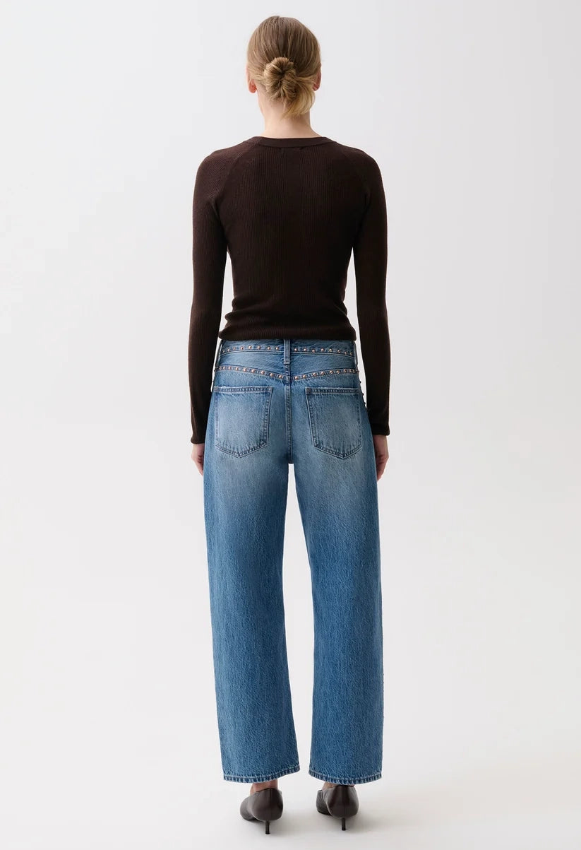 Lexi Mid Rise Bowed Straight