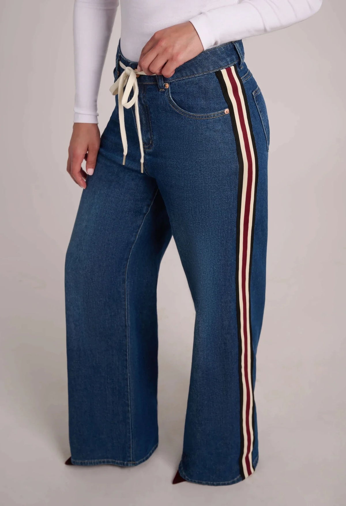 Lily Wide Leg High Rise 32"