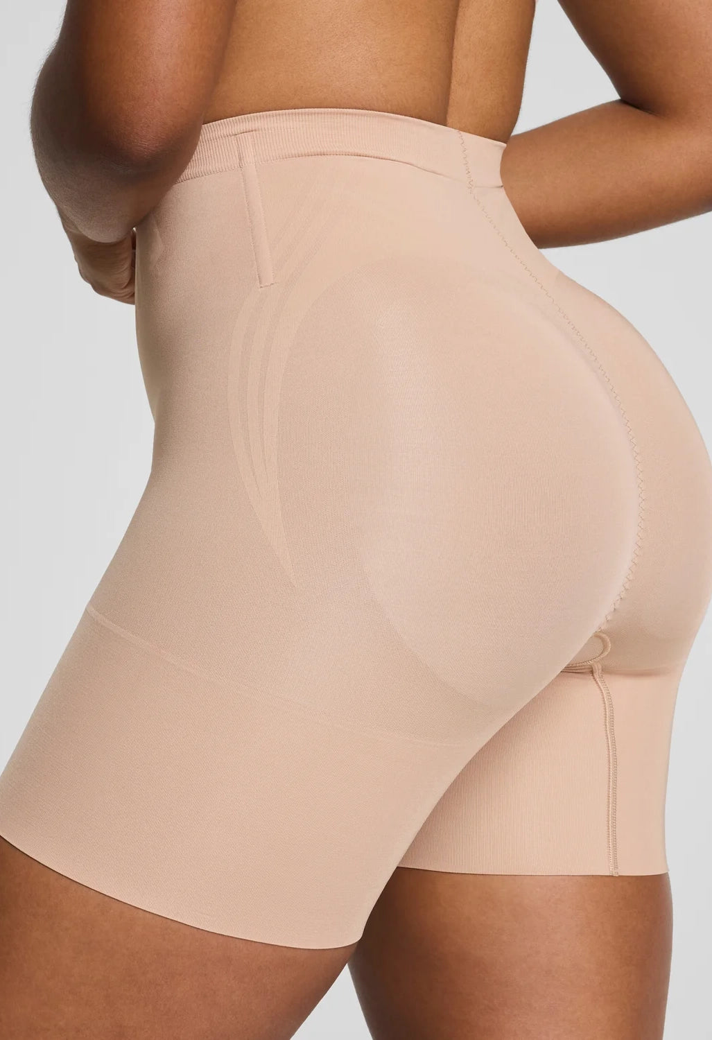 Mid Thigh Short