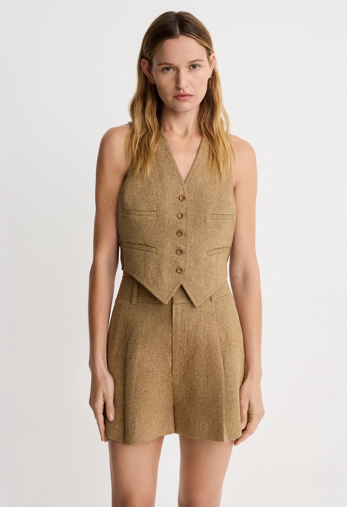 Mid Rise Pleated Short