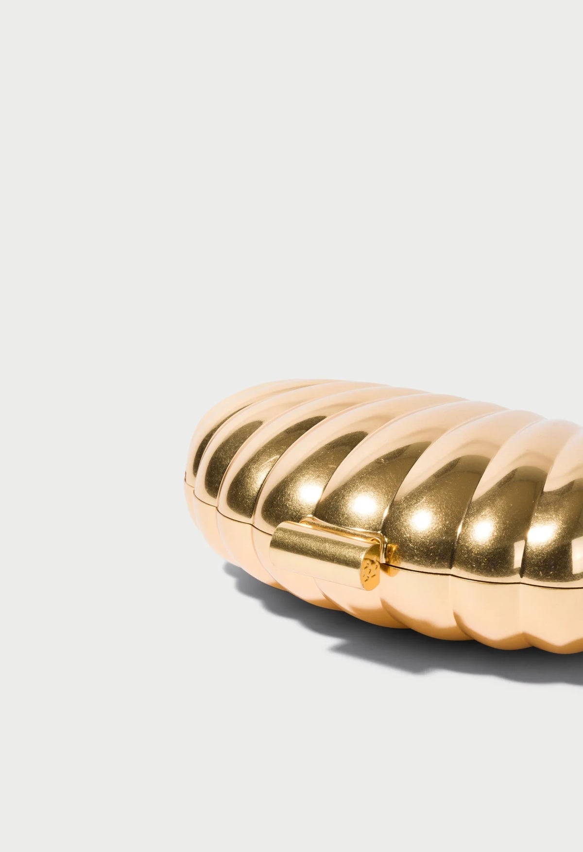 Shell Crutch Monet Shell Clutch – Who Cares? Wear