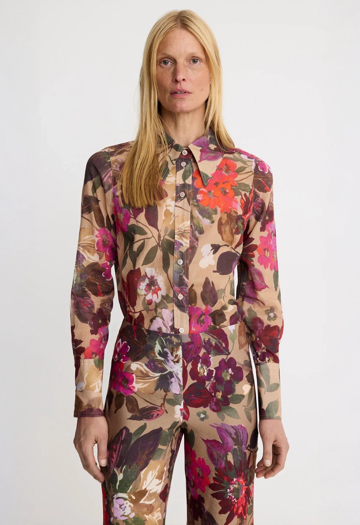 Point Collar Shirt