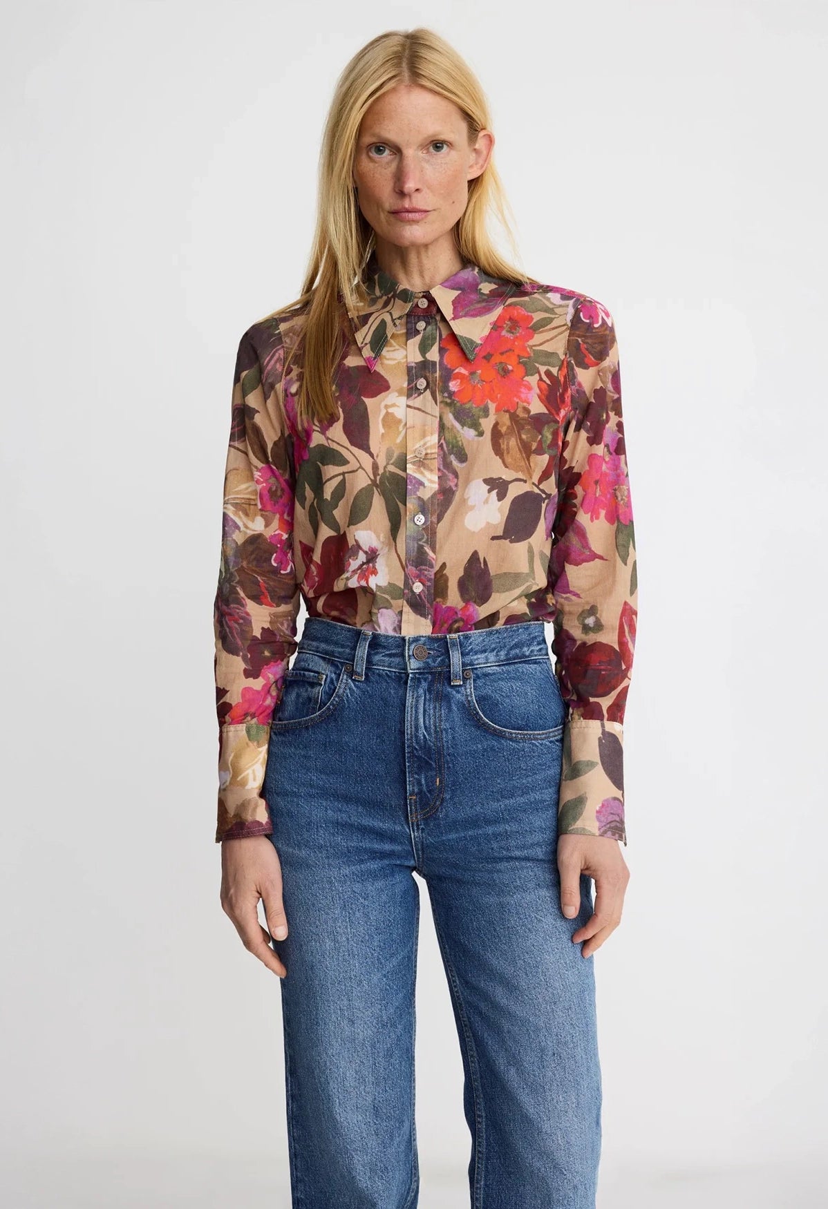 Point Collar Shirt