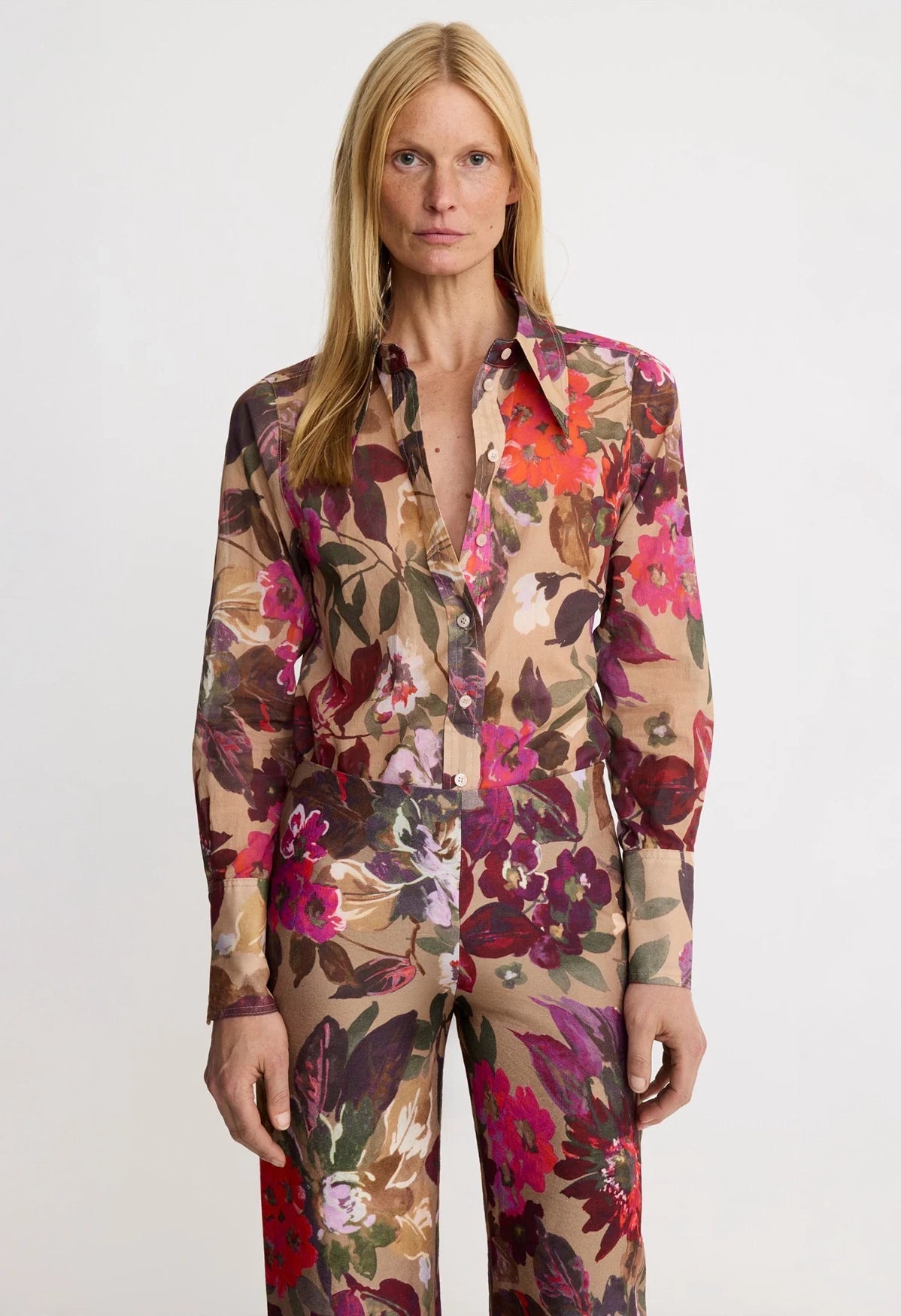 Point Collar Shirt