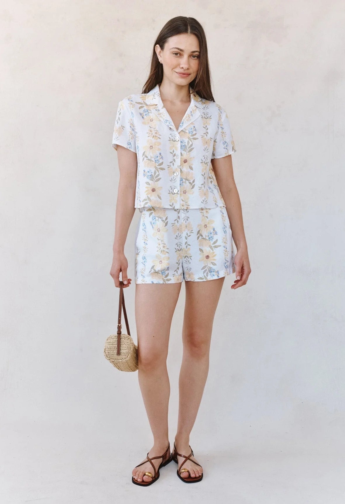 Short Sleeve Knotch Collar Shirt