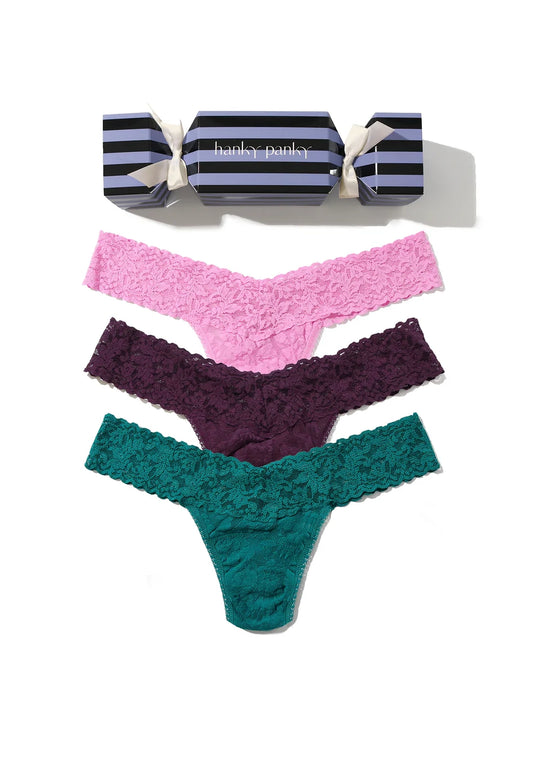 Signature Lace® Low Rise Thong Holiday 3 Pack Cracker