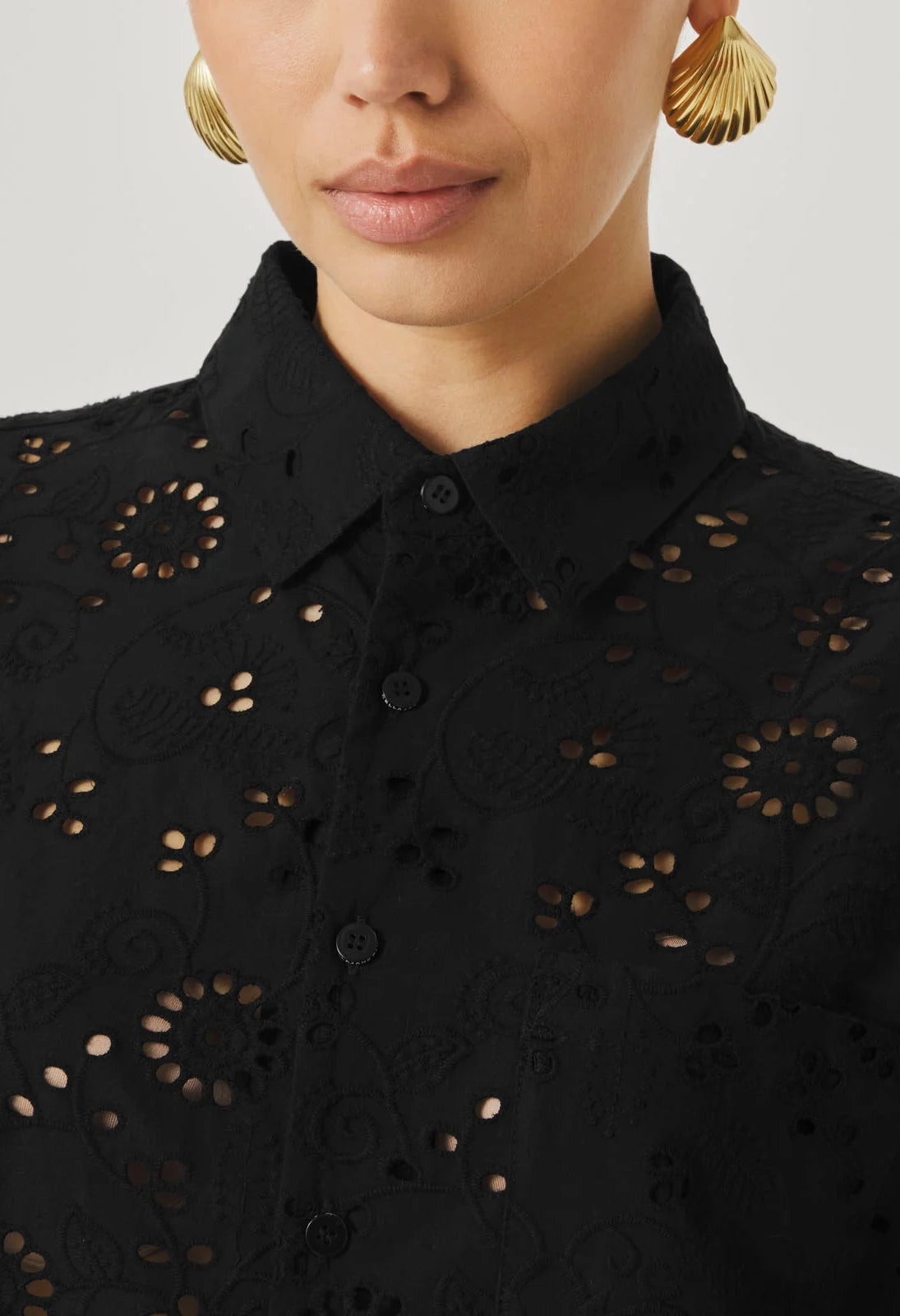 Splendid x @Cellajaneblog Eyelet Button Down