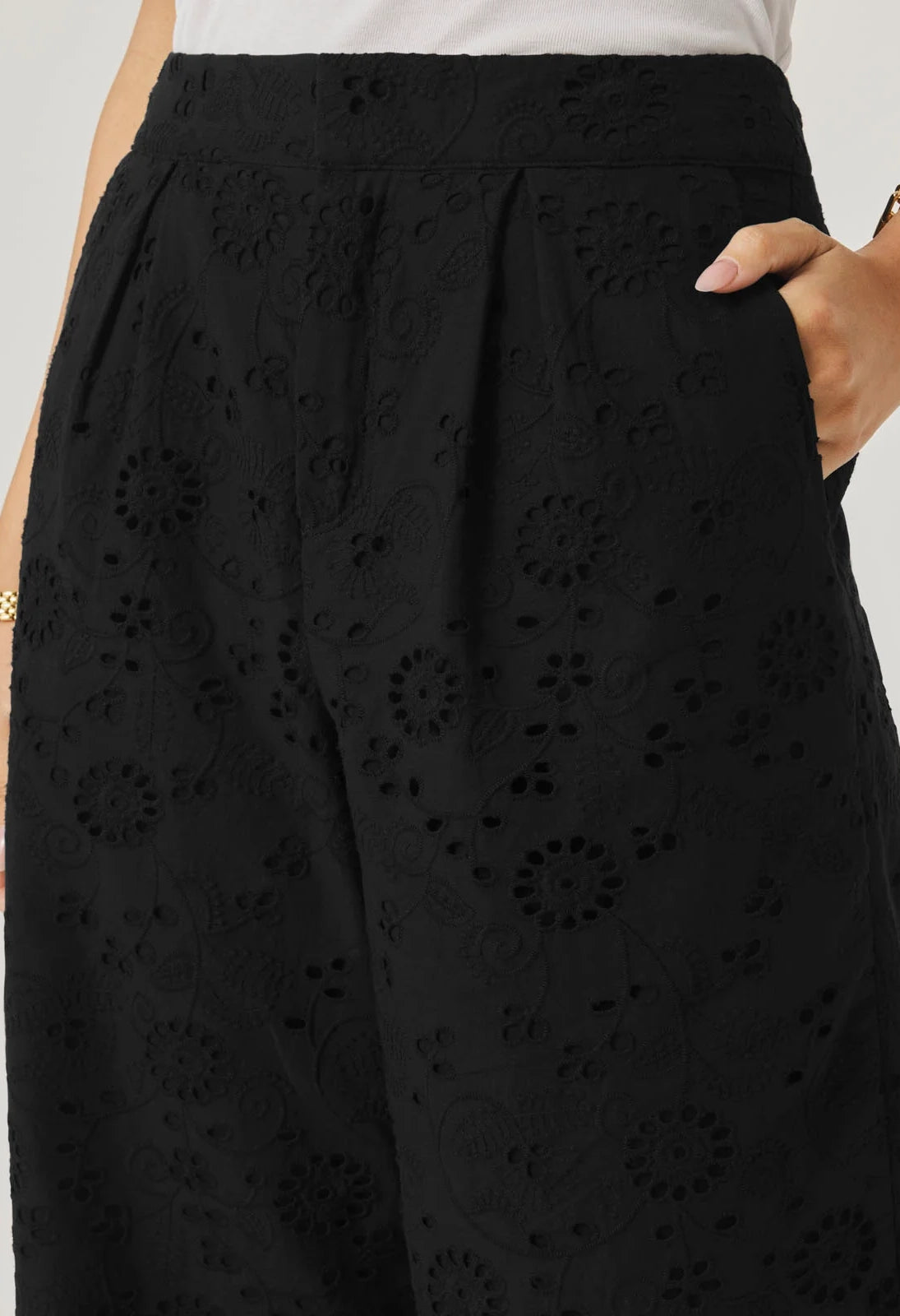 Splendid x @Cellajaneblog Eyelet Pant