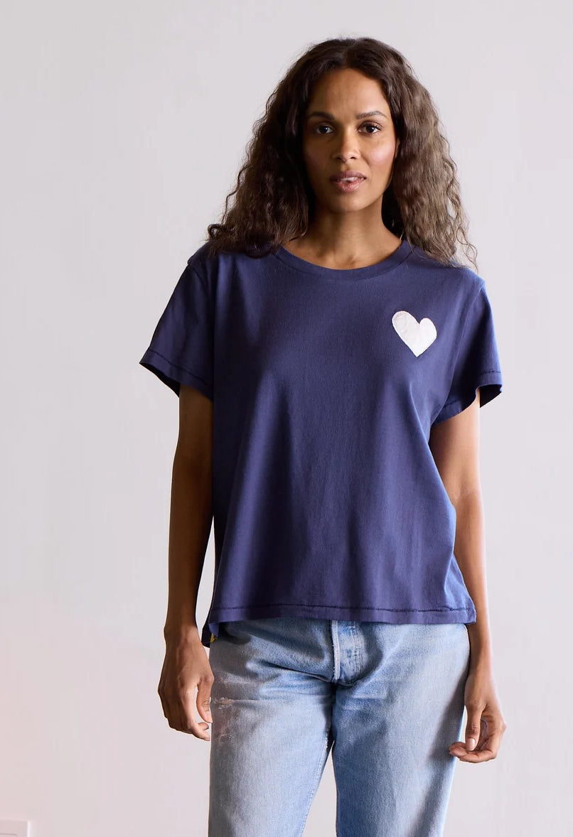 Suke Tee Contrast Imperfect Heart