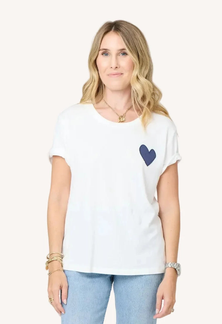 Suke Tee Contrast Imperfect Heart