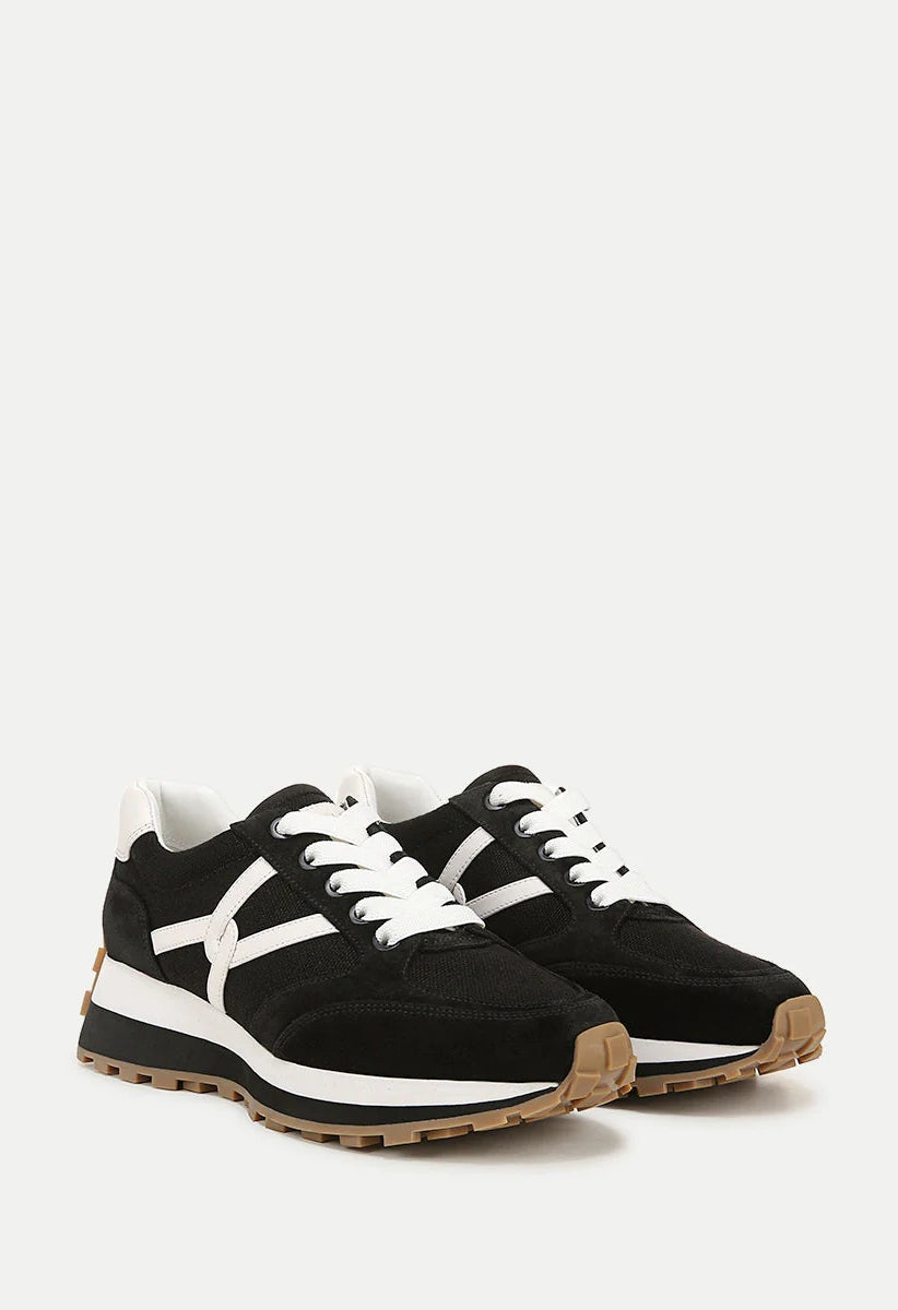 Valentina Sneaker