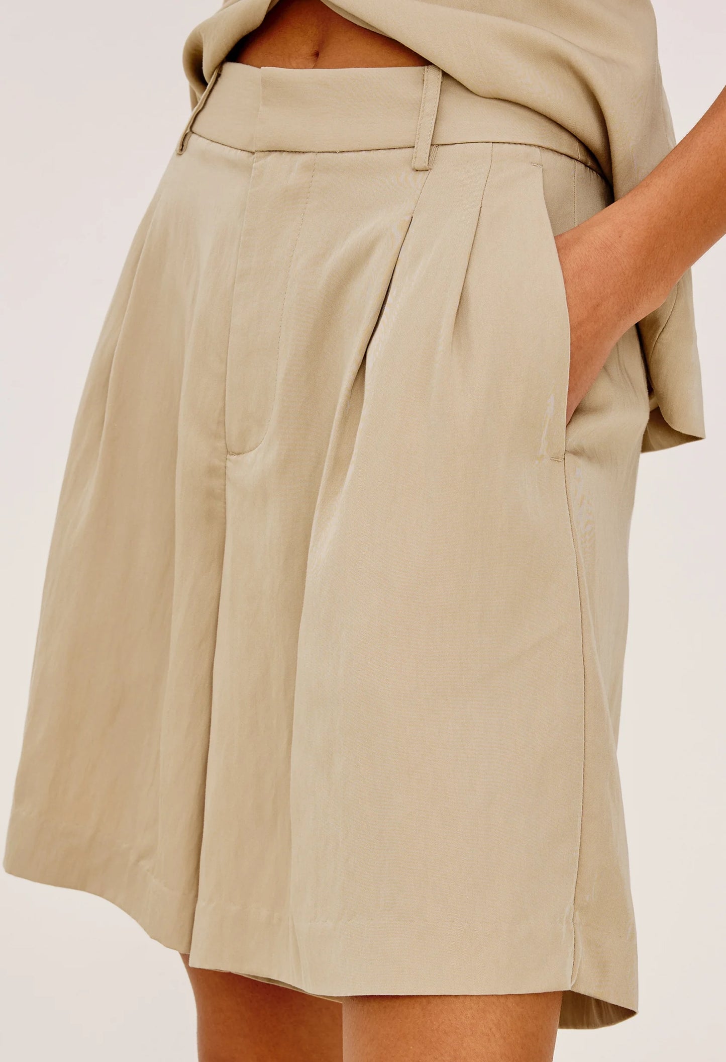 Zamora Short