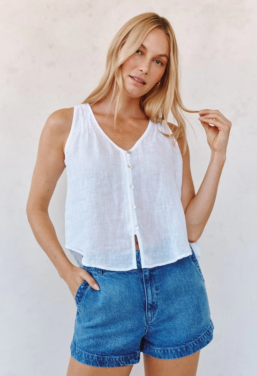 Sleeveless Pintuck V Neck Top